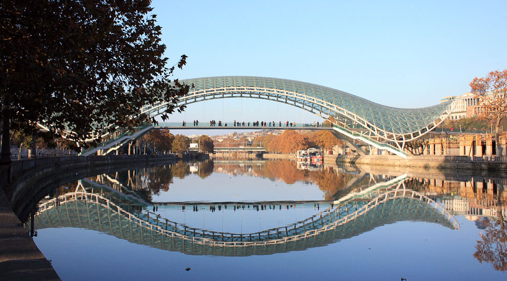 Мост Мира.река Кура (Мтквари), Тбилиси